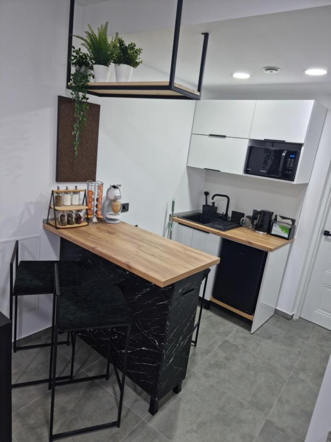 Casa Chiper - Apartament Etaj 1 Brașov Exterior foto